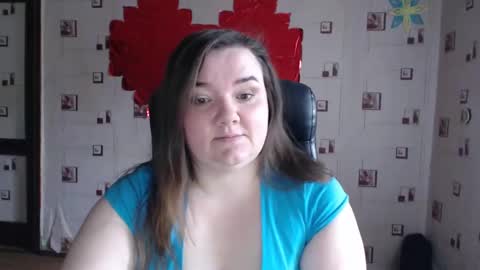 renataoia online show from March 4, 2025, 10:57 am