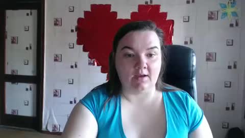 renataoia online show from March 10, 2025, 12:04 pm