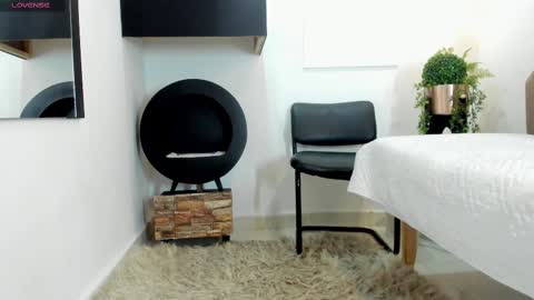      online show from February 22, 2025, 3:14 pm