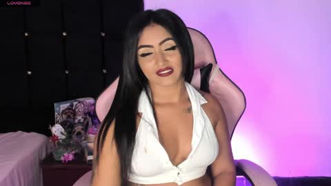 renatawilsom online show from May 20, 2026, 2:40 am