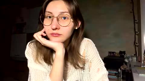 Mia online show from February 7, 2026, 4:33 pm