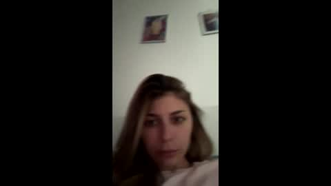 Snapshot of renee_loah chatting on May 18, 2026, 11:38 am renee_loah online show from May 18, 2026, 11:38 am