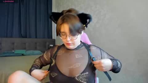 renee_turner online show from March 3, 2025, 8:16 am