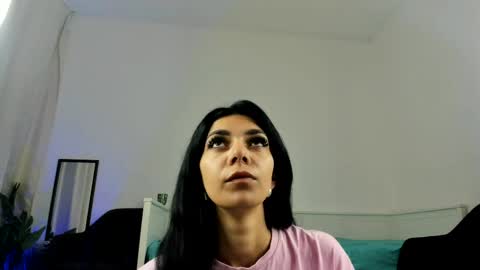 Rena online show from April 7, 2026, 2:45 am