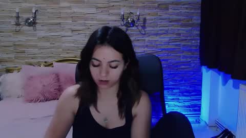 renesmesweet online show from December 15, 2024, 3:31 pm