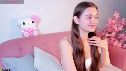 Renesmy online show from November 8, 2025, 12:33 am