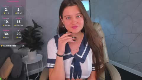 Renesmy online show from April 10, 2026, 11:31 pm