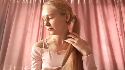 Lana online show from March 5, 2026, 5:36 am