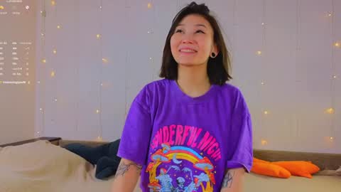 renochka online show from January 17, 2025, 6:47 am