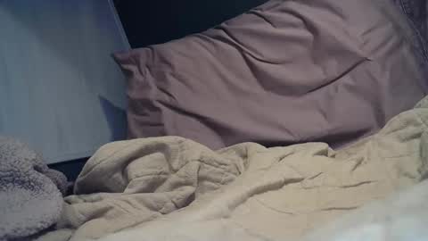 Ren Rotten online show from February 24, 2025, 12:20 am