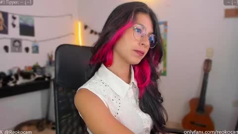 Snapshot of reoko_ chatting on May 21, 2026, 7:21 pm Reoko online show from May 21, 2026, 7:21 pm