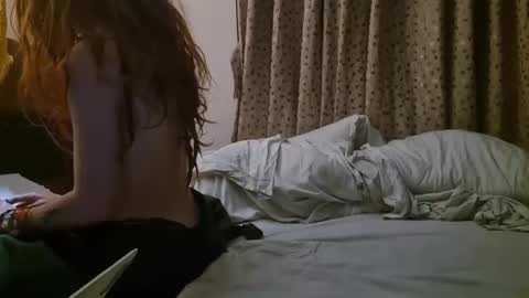 Melisandree online show from April 22, 2026, 5:54 am