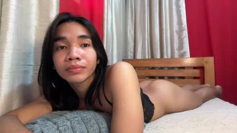Snapshot of resapornkairin chatting on April 14, 2026, 5:35 am resapornkairin online show from April 14, 2026, 5:35 am