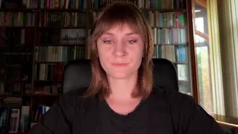 Snapshot of retromarie chatting on June 18, 2026, 4:00 pm Rie online show from June 18, 2026, 4:00 pm