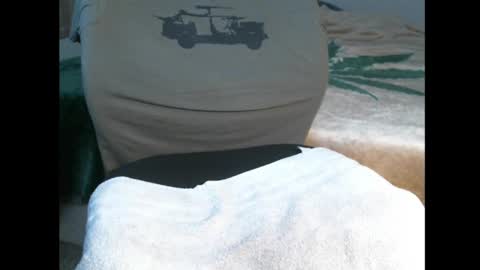 Snapshot of reubendics chatting on September 16, 2025, 10:33 pm BigDinAZ online show from September 16, 2025, 10:33 pm