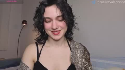 Ewiwi online show from March 24, 2026, 5:18 pm