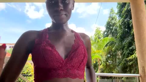 Snapshot of reybie chatting on April 5, 2026, 10:45 am Reybie online show from April 5, 2026, 10:45 am