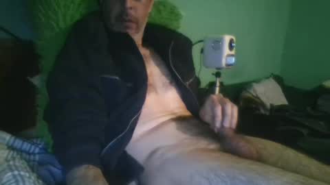 Snapshot of reyes_albert2006 chatting on February 17, 2025, 12:48 pm reyes_albert2006 online show from February 17, 2025, 12:48 pm