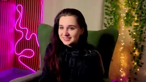 Snapshot of reynaedge chatting on July 2, 2026, 8:48 pm reynaedge online show from July 2, 2026, 8:48 pm