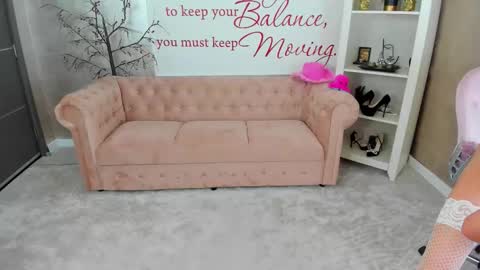   online show from September 27, 2025, 5:07 pm