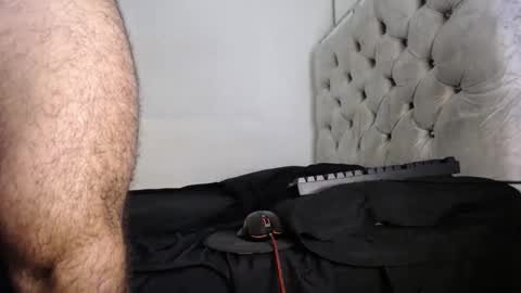 rey palo online show from October 6, 2025, 1:41 pm