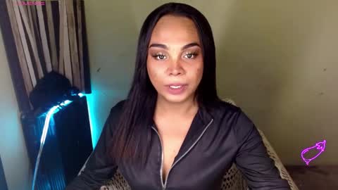 Snapshot of rhianasollway69 chatting on December 22, 2025, 11:18 am rhianasollway69 online show from December 22, 2025, 11:18 am