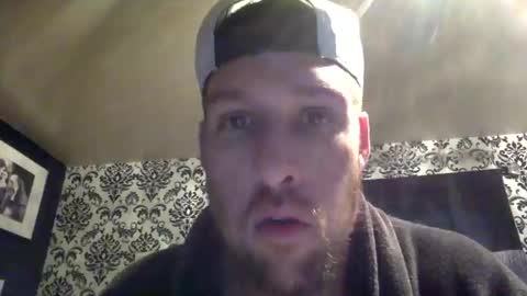 Rhino online show from December 17, 2025, 2:01 pm