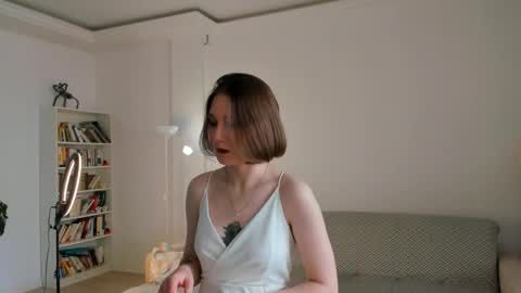 Kahlan online show from April 17, 2026, 11:02 am