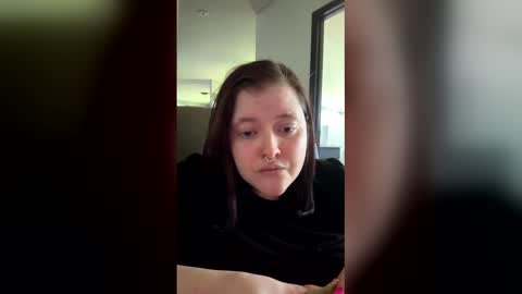 riah_babbie online show from May 2, 2026, 1:49 pm