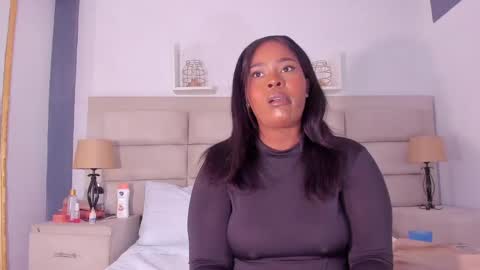 Snapshot of rianamanson chatting on January 18, 2025, 10:28 am Riana online show from January 18, 2025, 10:28 am