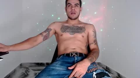 Snapshot of riancum chatting on December 18, 2025, 7:42 pm juan online show from December 18, 2025, 7:42 pm