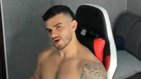 ricardogonzalez666 online show from January 6, 2025, 4:55 pm