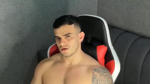 ricardogonzalez666 online show from February 3, 2025, 1:09 am