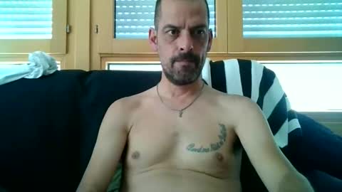 Snapshot of ricardohawtin chatting on May 25, 2026, 4:57 pm ricardohawtin online show from May 25, 2026, 4:57 pm