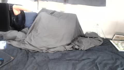 ricardovilla017 online show from March 1, 2025, 11:26 pm