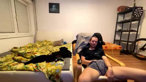 ricciardio online show from October 10, 2025, 10:53 pm