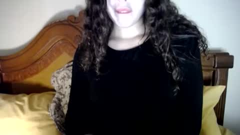 Snapshot of ricciolina___ chatting on May 7, 2026, 8:14 pm Tina online show from May 7, 2026, 8:14 pm