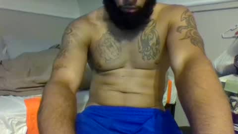 pawg takes on a great big cock online show from September 15, 2025, 1:49 am