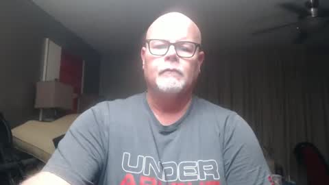 Snapshot of rich32937 chatting on March 4, 2025, 9:18 am rich32937 online show from March 4, 2025, 9:18 am