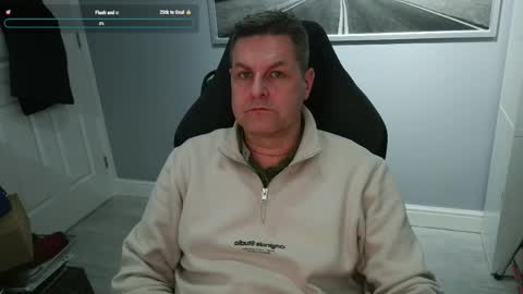 Snapshot of rich_uk56 chatting on April 4, 2026, 10:40 pm UK Straight Guy online show from April 4, 2026, 10:40 pm