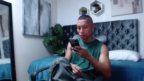 richar_voller online show from November 17, 2025, 11:27 am