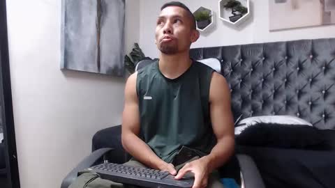 richar_voller online show from March 14, 2026, 11:26 am