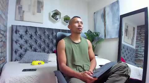 Snapshot of richar_voller chatting on July 11, 2026, 11:35 am richar_voller online show from July 11, 2026, 11:35 am