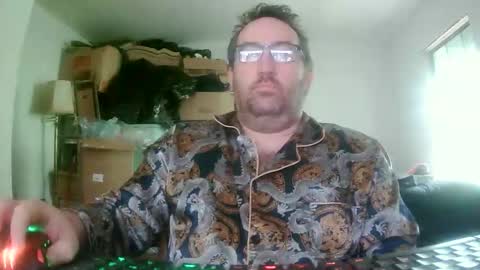 richard11268869 online show from May 8, 2026, 3:28 pm