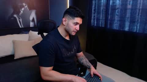 Snapshot of richard_milleer chatting on October 4, 2025, 2:59 pm Ricardo online show from October 4, 2025, 2:59 pm