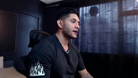 Snapshot of richard_milleer chatting on October 10, 2025, 2:16 pm Ricardo online show from October 10, 2025, 2:16 pm