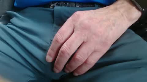 richarder7 online show from October 13, 2025, 11:32 am