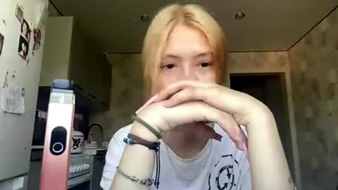 Snapshot of richellearmentrout chatting on June 26, 2026, 2:10 pm jenny online show from June 26, 2026, 2:10 pm