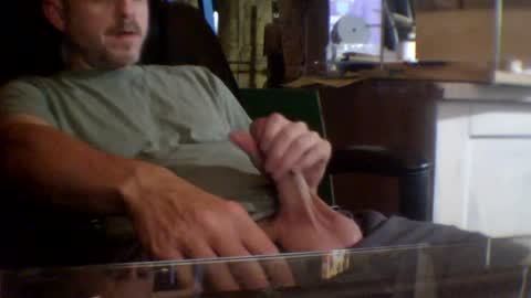 Snapshot of richg4200 chatting on July 7, 2026, 6:05 am richg4200 online show from July 7, 2026, 6:05 am