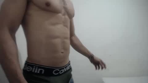 Snapshot of rickcumhot13 chatting on October 1, 2025, 12:05 am rickcumhot13 online show from October 1, 2025, 12:05 am